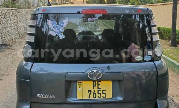 Buy Used Toyota Sienta Black Car in Chilumba in Karonga Buy Used Toyota Sienta Black Car in Chilumba in Karonga