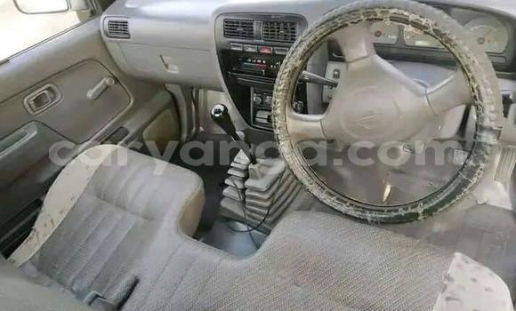 Nunua Ilio tumika Nissan Hardbody White Gari ndani ya Chipoka nchini Dedza Nunua Ilio tumika Nissan Hardbody White Gari ndani ya Chipoka nchini Dedza