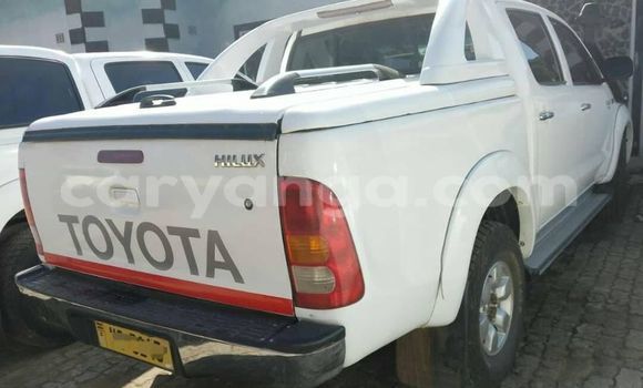 Buy Used Toyota Hilux White Car in Chitipa in Chitipa Buy Used Toyota Hilux White Car in Chitipa in Chitipa