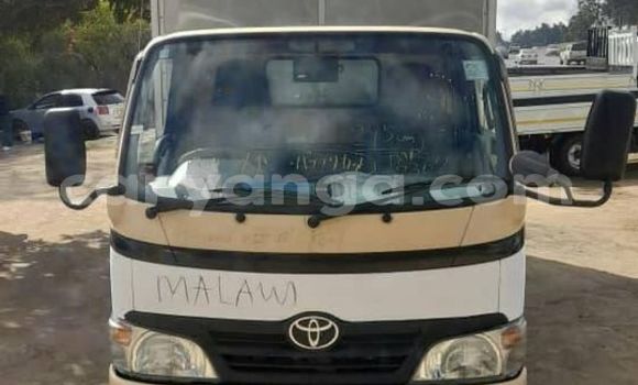 Nunua Ilio tumika Toyota Dyna Other Lori ndani ya Chilumba nchini Karonga Nunua Ilio tumika Toyota Dyna Other Lori ndani ya Chilumba nchini Karonga