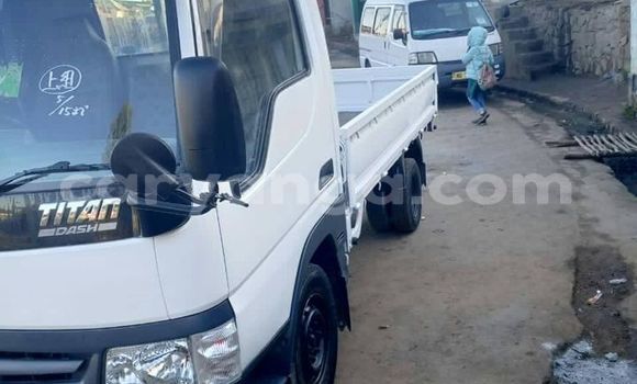 Nunua Ilio tumika Mazda Titan White Gari ndani ya Chilumba nchini Karonga Nunua Ilio tumika Mazda Titan White Gari ndani ya Chilumba nchini Karonga