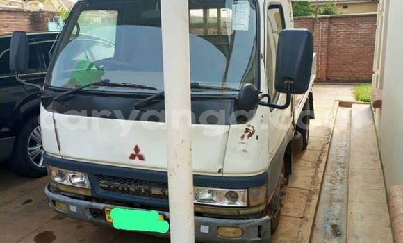 Buy Used Mitsubishi L400 White Truck in Chipoka in Dedza Buy Used Mitsubishi L400 White Truck in Chipoka in Dedza