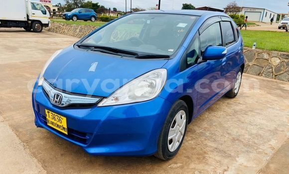 Buy Used Honda FIT Blue Car in Chipoka in Dedza Buy Used Honda FIT Blue Car in Chipoka in Dedza