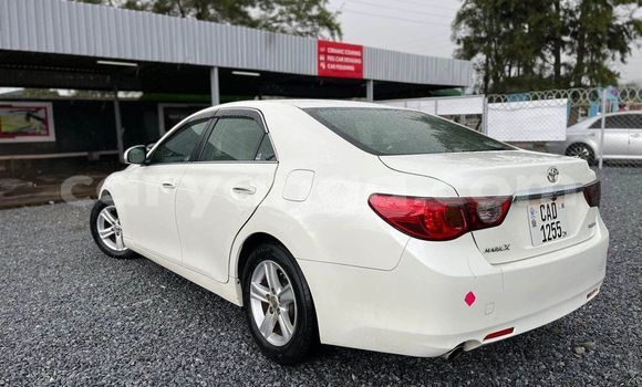 Buy Used Mercedes-Benz C-Classe White Car in Chipoka in Dedza Buy Used Mercedes-Benz C-Classe White Car in Chipoka in Dedza