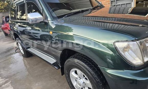 Buy Used Land Rover Defender Other Car in Lilongwe in Malawi