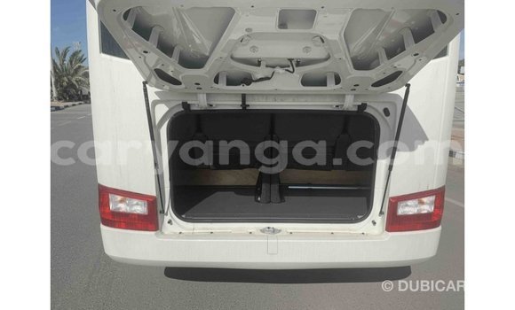 Acheter Import Voiture Toyota Coaster Blanc à Import - Dubai, Malawi Acheter Import Voiture Toyota Coaster Blanc à Import - Dubai, Malawi