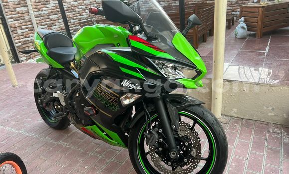 Acheter Occasion Moto Kawasaki Ninja Vert à Blantyre, Malawi