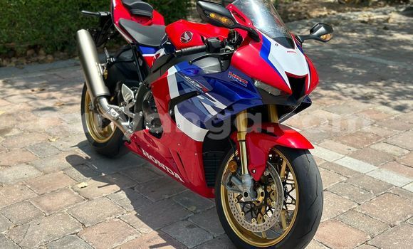 Buy Used Honda CBR 1000 RR Red Bike in Blantyre in Malawi