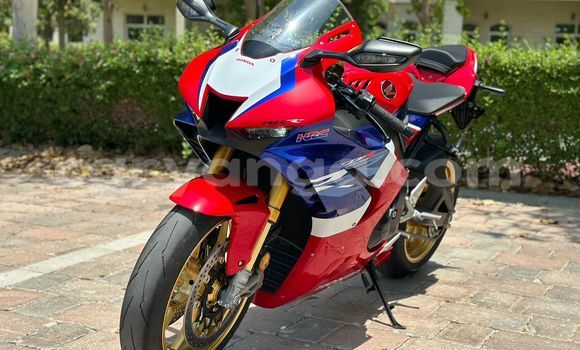 Buy Used Honda CBR 1000 RR Red Bike in Blantyre in Malawi Buy Used Honda CBR 1000 RR Red Bike in Blantyre in Malawi