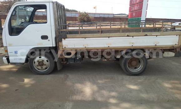 Buy Used Isuzu FTR 850 White Truck in Chipoka in Dedza Buy Used Isuzu FTR 850 White Truck in Chipoka in Dedza