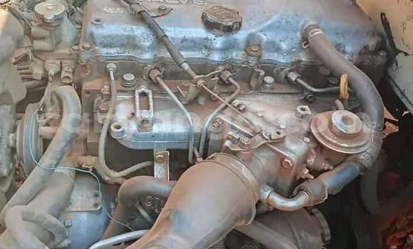 Nunua Ilio tumika Toyota Dyna White Lori ndani ya Chiradzulu nchini Chiradzulu Nunua Ilio tumika Toyota Dyna White Lori ndani ya Chiradzulu nchini Chiradzulu