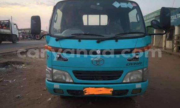 Nunua Ilio tumika Toyota Dyna Blue Lori ndani ya Dedza nchini Dedza Nunua Ilio tumika Toyota Dyna Blue Lori ndani ya Dedza nchini Dedza