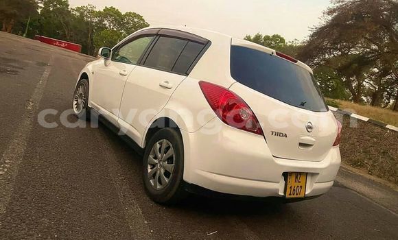 Acheter Occasion Voiture Nissan Tiida Blanc à Chitipa, Chitipa Acheter Occasion Voiture Nissan Tiida Blanc à Chitipa, Chitipa