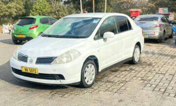 Acheter Occasion Voiture Nissan Tiida Blanc à Chilumba, Karonga Acheter Occasion Voiture Nissan Tiida Blanc à Chilumba, Karonga
