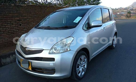 Acheter Occasion Voiture Toyota Ractis Bleu à Chilumba, Karonga Acheter Occasion Voiture Toyota Ractis Bleu à Chilumba, Karonga