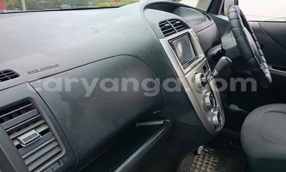 Acheter Occasion Voiture Toyota Ractis Bleu à Chilumba, Karonga Acheter Occasion Voiture Toyota Ractis Bleu à Chilumba, Karonga