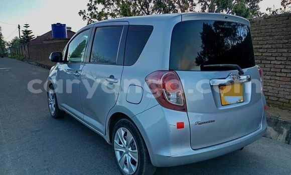 Acheter Occasion Voiture Toyota Ractis Bleu à Chilumba, Karonga Acheter Occasion Voiture Toyota Ractis Bleu à Chilumba, Karonga