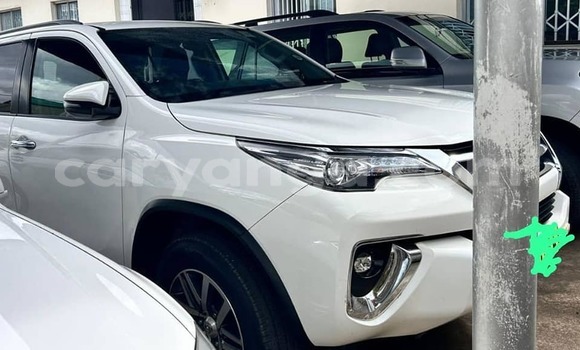 Buy Used Toyota Fortuner White Car in Chitipa in Chitipa Buy Used Toyota Fortuner White Car in Chitipa in Chitipa