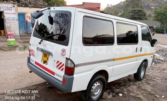 Buy Used Mazda Bongo White Car in Chipoka in Dedza Buy Used Mazda Bongo White Car in Chipoka in Dedza