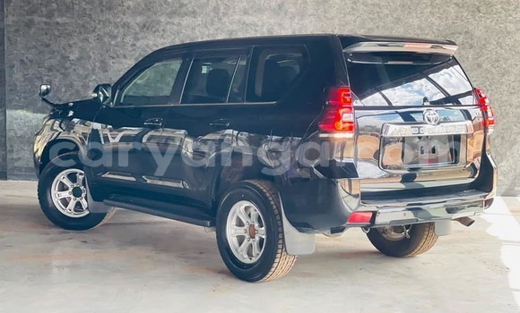 Buy Used Toyota Land Cruiser Black Car in Chilumba in Karonga Buy Used Toyota Land Cruiser Black Car in Chilumba in Karonga