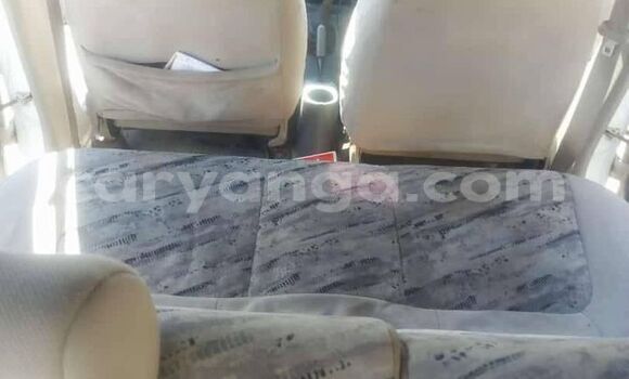 Acheter Occasion Voiture Mazda Demio Blanc à Lilongwe, Malawi Acheter Occasion Voiture Mazda Demio Blanc à Lilongwe, Malawi