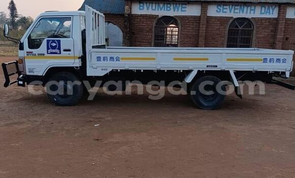 Buy Used Toyota Dyna White Truck in Lilongwe in Malawi Buy Used Toyota Dyna White Truck in Lilongwe in Malawi