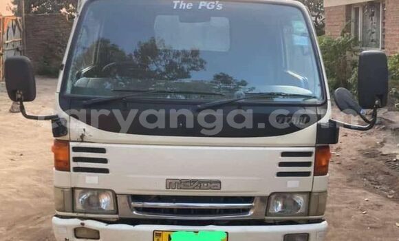 Buy Used Mazda Deven T35 White Truck in Chitipa in Chitipa