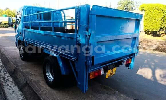 Buy Used Hino Dutro Blue Truck in Chitipa in Chitipa Buy Used Hino Dutro Blue Truck in Chitipa in Chitipa