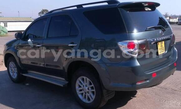 Acheter Occasion Voiture Toyota Fortuner Autre à Lilongwe, Malawi Acheter Occasion Voiture Toyota Fortuner Autre à Lilongwe, Malawi