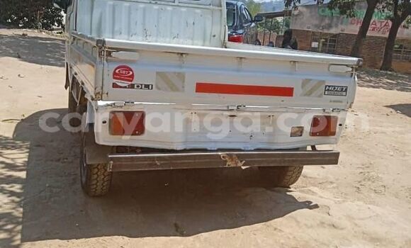 Buy Used Toyota HiAce White Truck in Chilumba in Karonga Buy Used Toyota HiAce White Truck in Chilumba in Karonga