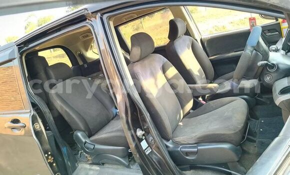 Buy Used Honda FR-V Black Car in Chitipa in Chitipa Buy Used Honda FR-V Black Car in Chitipa in Chitipa