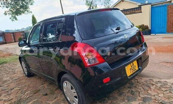 Nunua Ilio tumika Suzuki Swift Black Gari ndani ya Dedza nchini Dedza Nunua Ilio tumika Suzuki Swift Black Gari ndani ya Dedza nchini Dedza