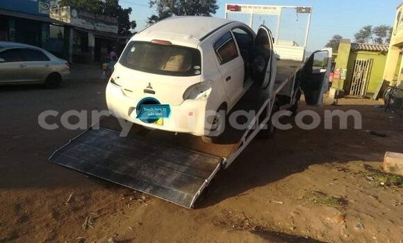 Nunua Ilio tumika Mitsubishi Mirage White Gari ndani ya Chiradzulu nchini Chiradzulu Nunua Ilio tumika Mitsubishi Mirage White Gari ndani ya Chiradzulu nchini Chiradzulu