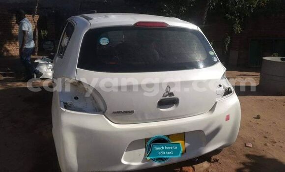 Nunua Ilio tumika Mitsubishi Mirage White Gari ndani ya Chiradzulu nchini Chiradzulu Nunua Ilio tumika Mitsubishi Mirage White Gari ndani ya Chiradzulu nchini Chiradzulu