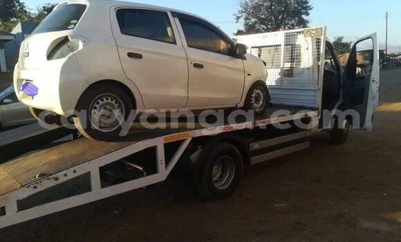 Nunua Ilio tumika Mitsubishi Mirage White Gari ndani ya Chiradzulu nchini Chiradzulu Nunua Ilio tumika Mitsubishi Mirage White Gari ndani ya Chiradzulu nchini Chiradzulu