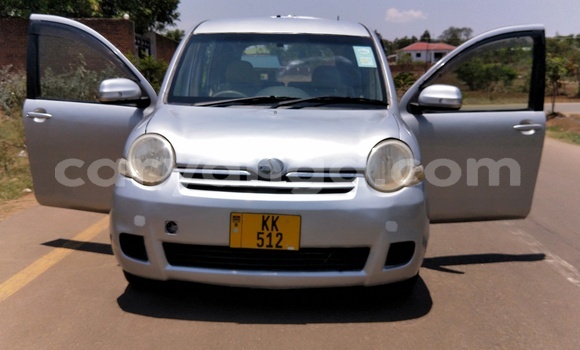 Buy Used Toyota Sienta Silver Car in Blantyre in Malawi Buy Used Toyota Sienta Silver Car in Blantyre in Malawi
