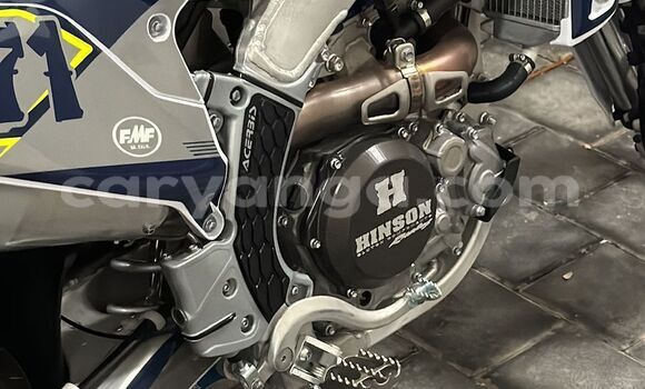 Nunua Ilio tumika Yamaha YZ450F Blue Bike ndani ya Blantyre nchini Malawi Nunua Ilio tumika Yamaha YZ450F Blue Bike ndani ya Blantyre nchini Malawi