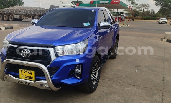 Buy Used Toyota Hilux Blue Car in Kasungu in Malawi Buy Used Toyota Hilux Blue Car in Kasungu in Malawi
