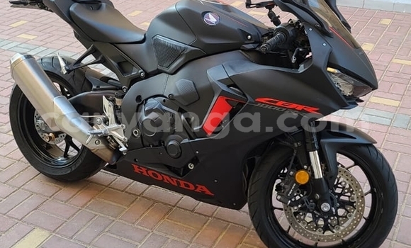 Nunua Ilio tumika Honda CBR 1000 RR Black Bike ndani ya Blantyre nchini Malawi