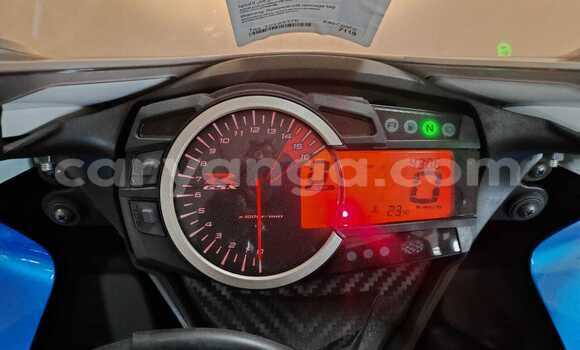 Acheter Occasion Moto Suzuki GSX–R Bleu à Blantyre, Malawi Acheter Occasion Moto Suzuki GSX–R Bleu à Blantyre, Malawi