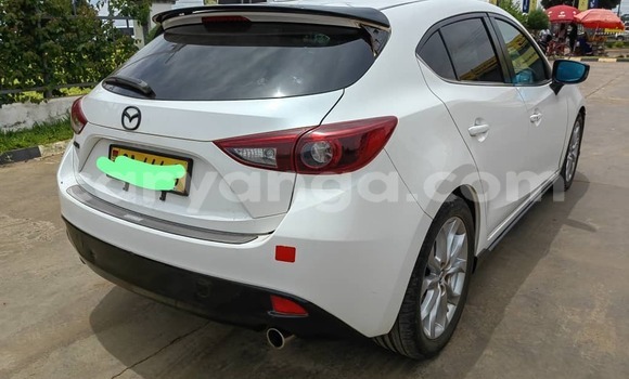 Nunua Mpya Mazda Axela White Gari ndani ya Lilongwe nchini Malawi Nunua Mpya Mazda Axela White Gari ndani ya Lilongwe nchini Malawi