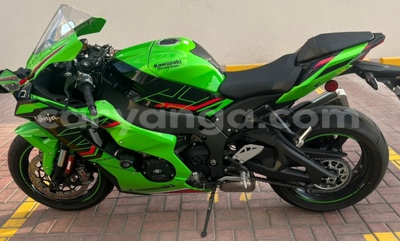 Acheter Occasion Moto Kawasaki Ninja ZX-10R Vert à Blantyre, Malawi Acheter Occasion Moto Kawasaki Ninja ZX-10R Vert à Blantyre, Malawi