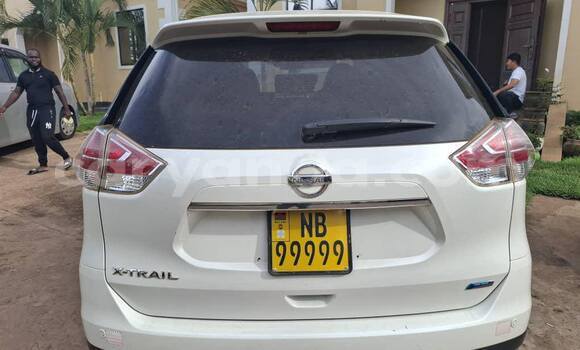 Buy Used Nissan X–Trail White Car in Lilongwe in Malawi Buy Used Nissan X–Trail White Car in Lilongwe in Malawi