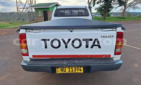 Buy Used Toyota Hilux White Car in Chitipa in Chitipa Buy Used Toyota Hilux White Car in Chitipa in Chitipa