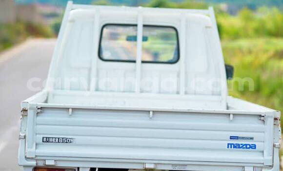 Buy Used Mazda Bongo White Car in Chiradzulu in Chiradzulu Buy Used Mazda Bongo White Car in Chiradzulu in Chiradzulu