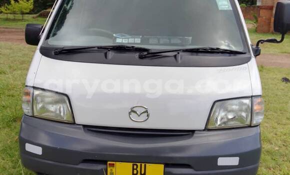 Buy Used Mazda Bongo White Car in Chitipa in Chitipa Buy Used Mazda Bongo White Car in Chitipa in Chitipa