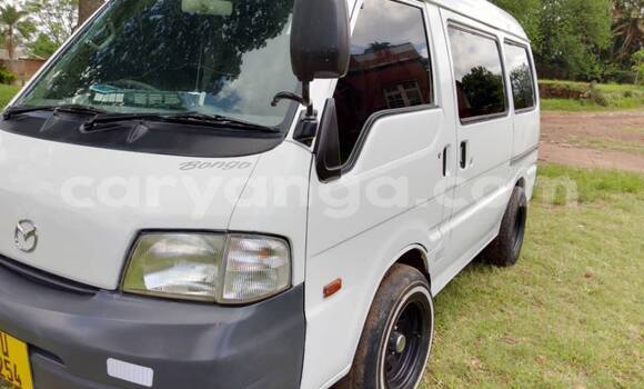 Buy Used Mazda Bongo White Car in Chitipa in Chitipa Buy Used Mazda Bongo White Car in Chitipa in Chitipa