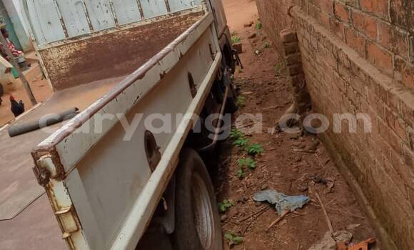 Buy Used Mitsubishi L400 White Truck in Lilongwe in Malawi Buy Used Mitsubishi L400 White Truck in Lilongwe in Malawi