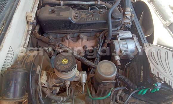 Buy Used Isuzu KB White Car in Lilongwe in Malawi Buy Used Isuzu KB White Car in Lilongwe in Malawi