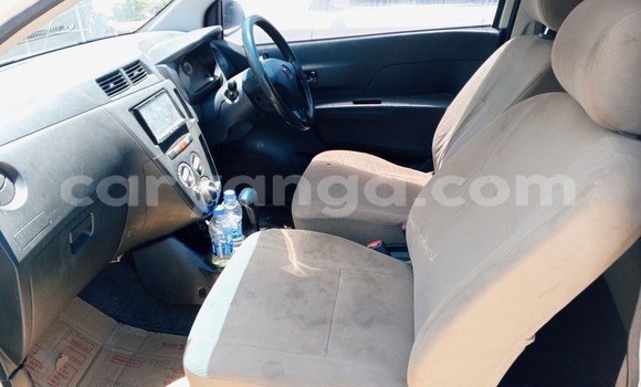 Buy Used Daihatsu Mira White Car in Chiradzulu in Chiradzulu Buy Used Daihatsu Mira White Car in Chiradzulu in Chiradzulu